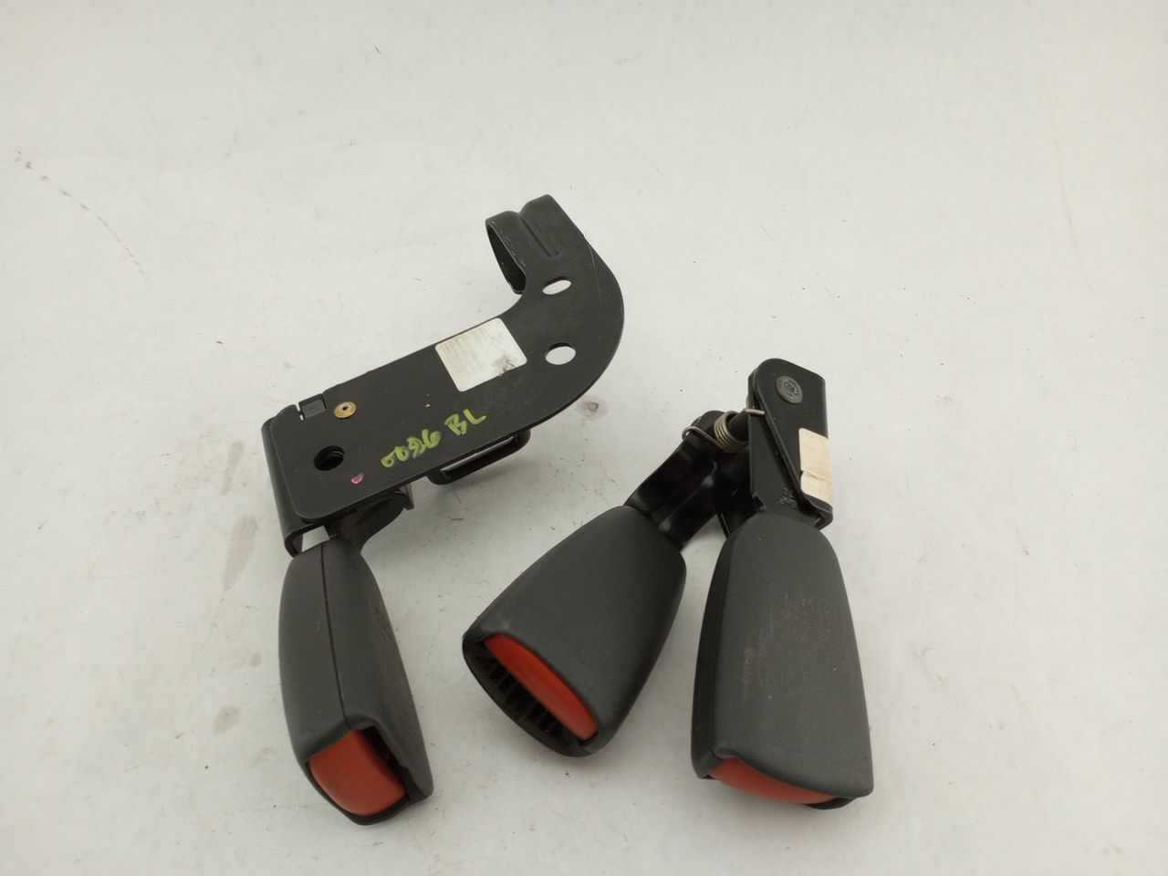 Saab 9-5 Set Of Rear Seat Belt Buckles - 0