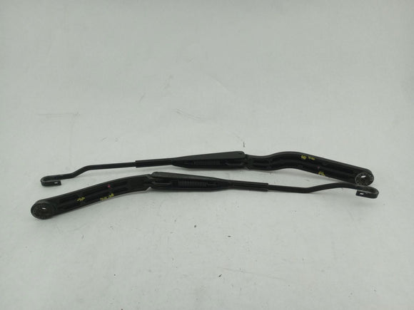 Saab 9-5 Pair Of Front Wiper Arms