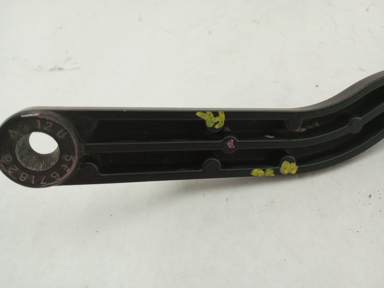 Saab 9-5 Pair Of Front Wiper Arms