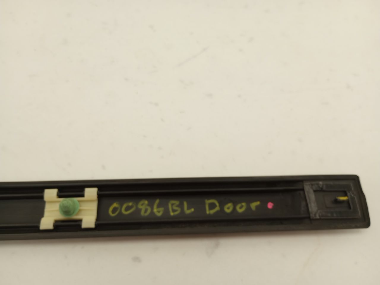 Saab 9-5 Set Of Exterior Door Trim