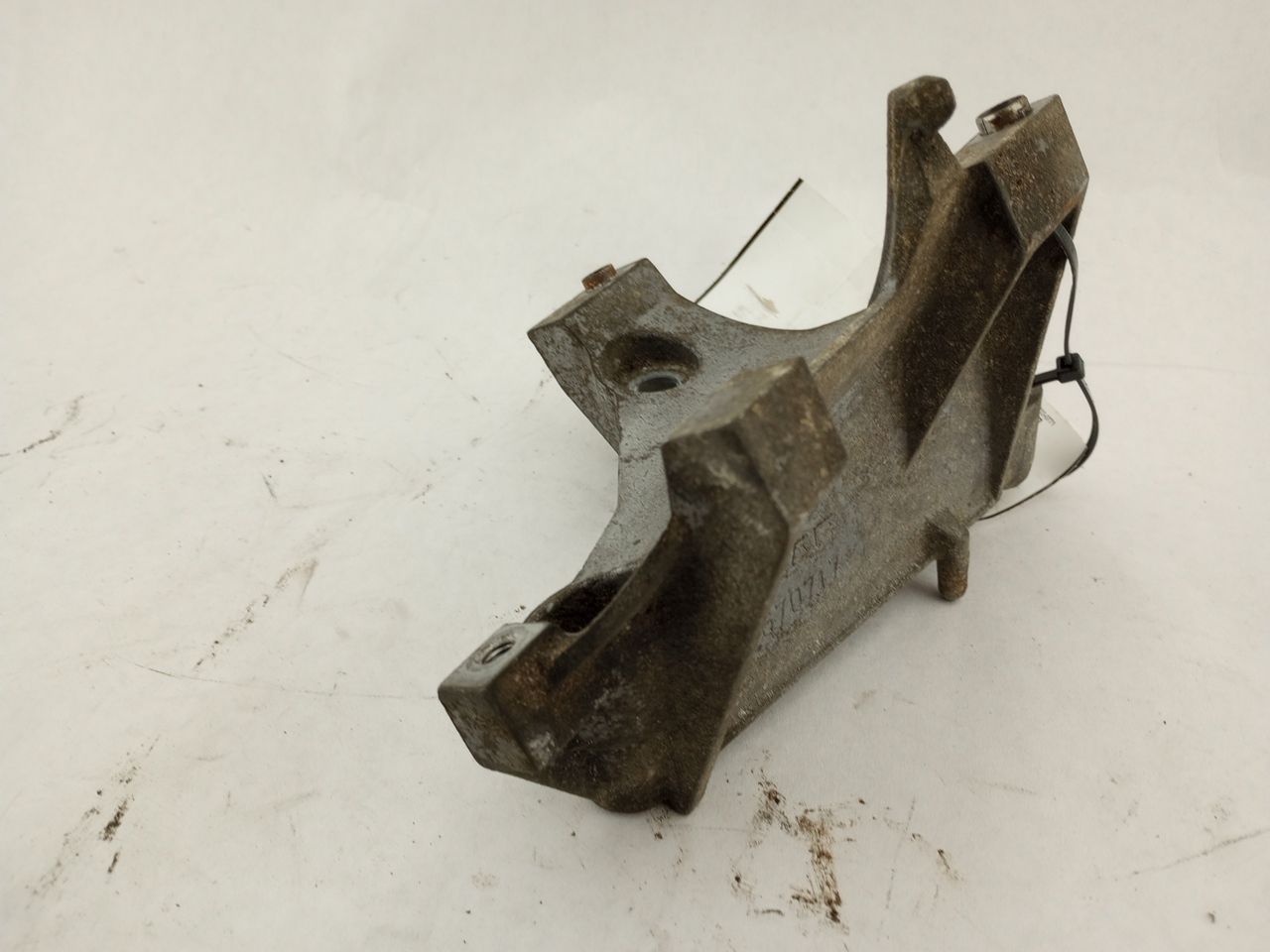 Saab 9-5 AC Compressor Bracket