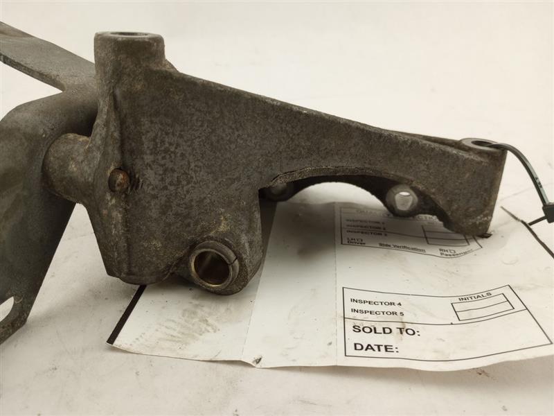 Saab 9-5 Engine Mount Bracket