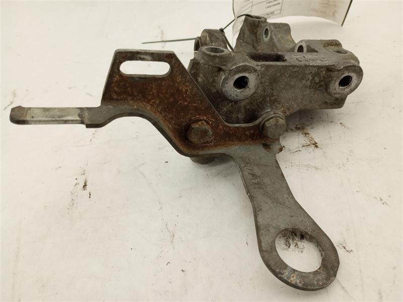 Saab 9-5 Engine Mount Bracket