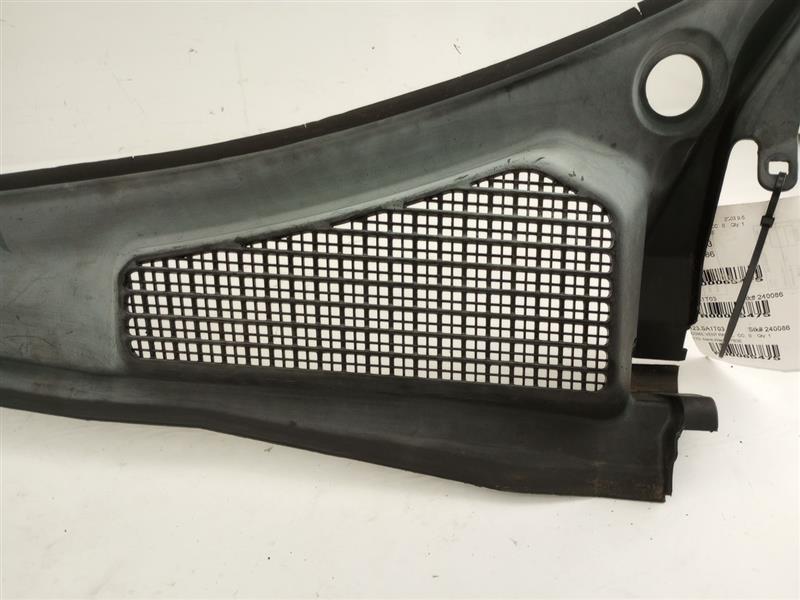 Saab 9-5 Cowl Vent Panel