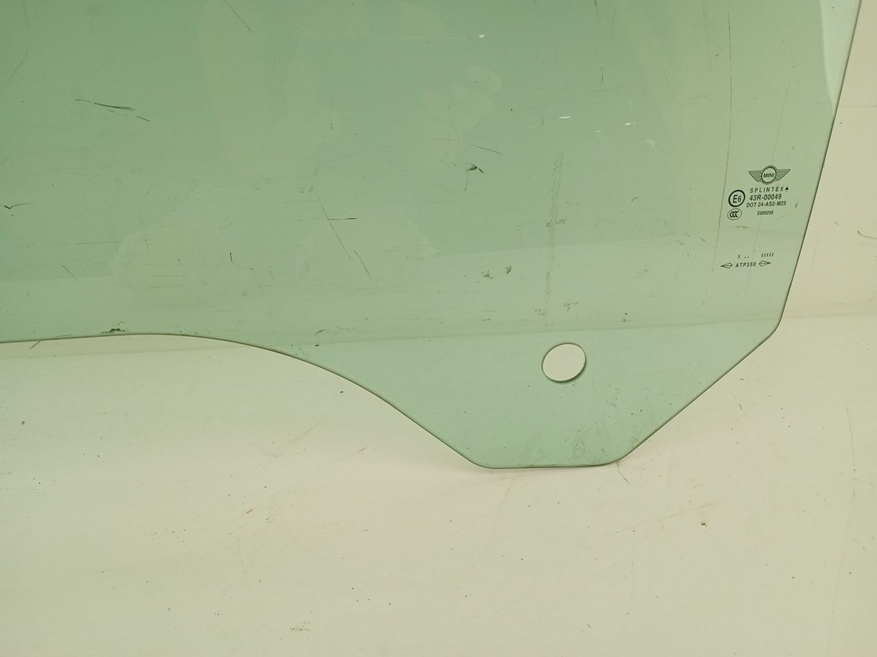 Mini Cooper S Left Drivers Door Glass