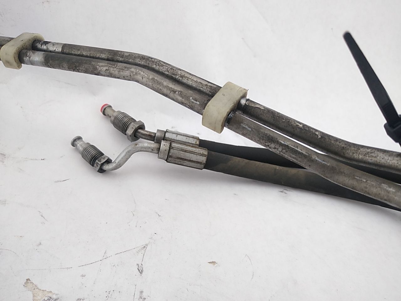 BMW 645Ci Stabilizer Bar Hydraulic Lines