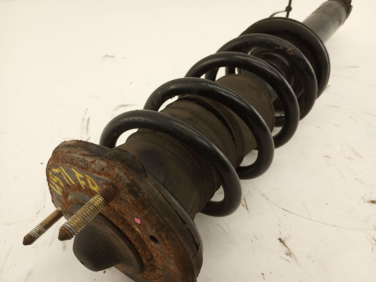 Lexus IS300 Front Right Strut Assembly