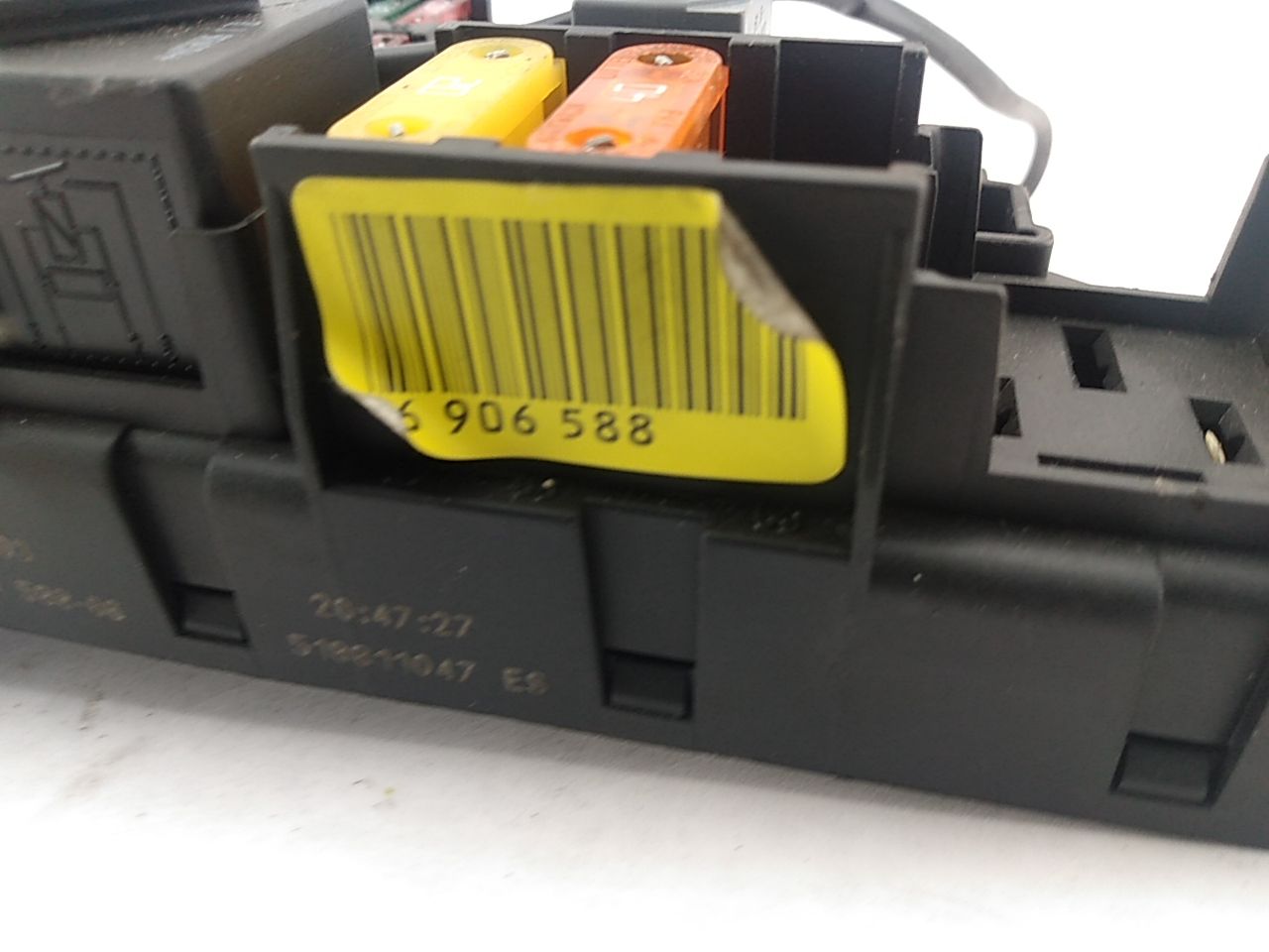 BMW 645Ci Rear Cabin Fuse Box