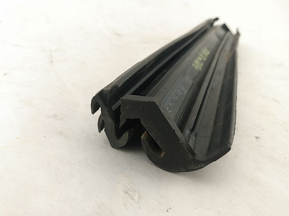 BMW 645Ci Right Middle Window Sweep