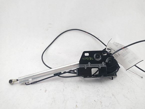 BMW 645Ci Rear Left Convertible Top Lift