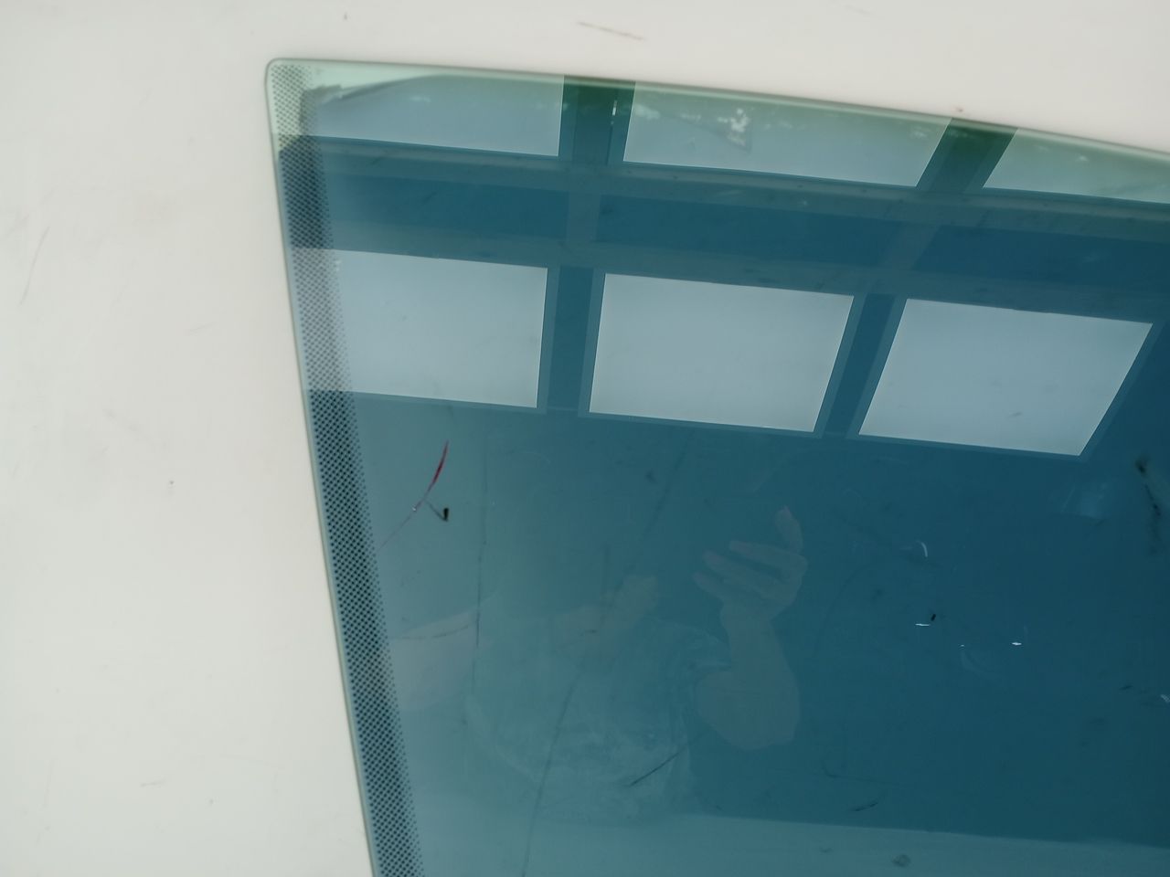 BMW 645Ci Front Right Door Glass