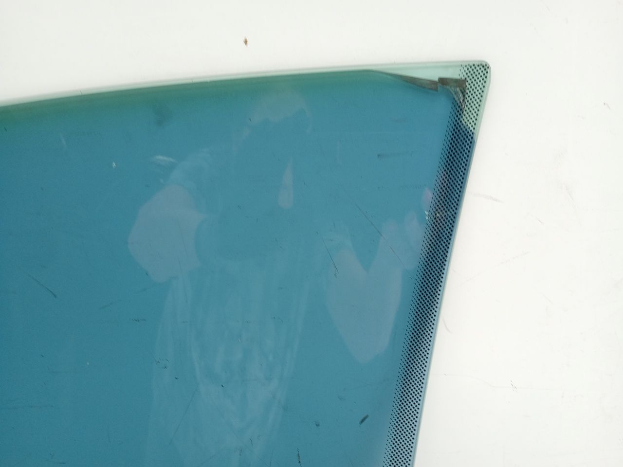 BMW 645Ci Front Right Door Glass