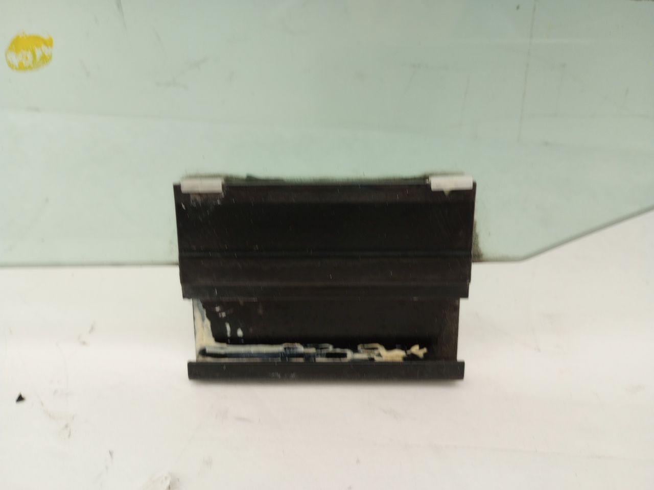 BMW 645Ci Front Right Door Glass