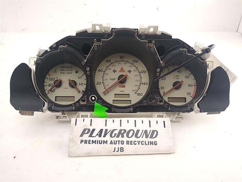 Mercedes SLK230 Instrument Cluster