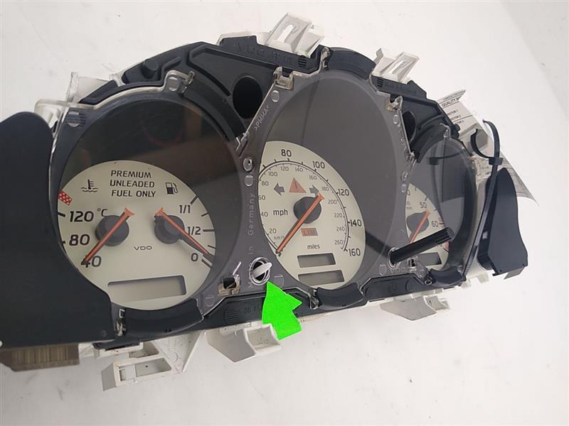 Mercedes SLK230 Instrument Cluster