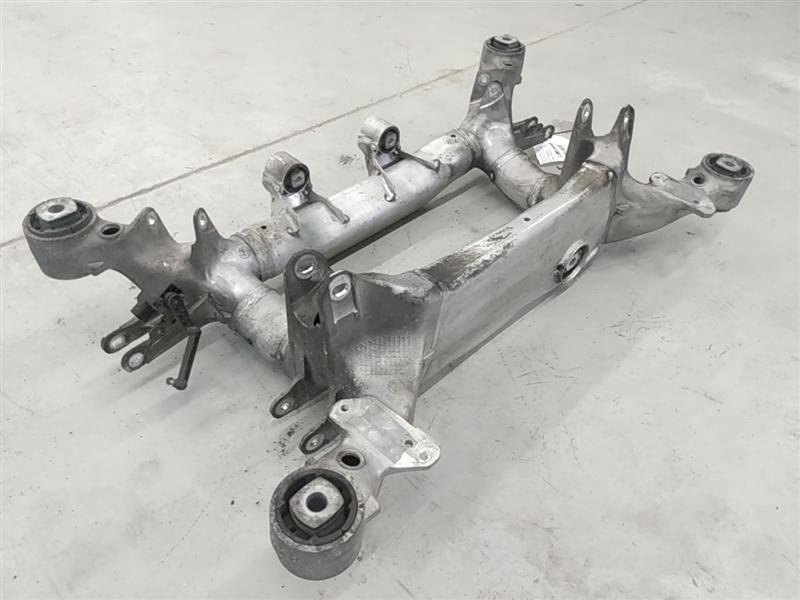 BMW 645Ci Rear Subframe Crossmember Support