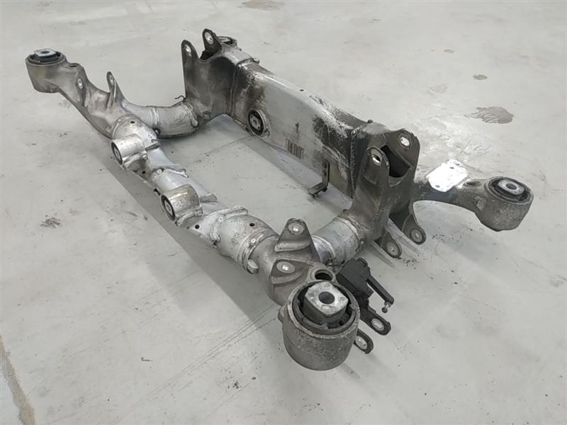 BMW 645Ci Rear Subframe Crossmember Support