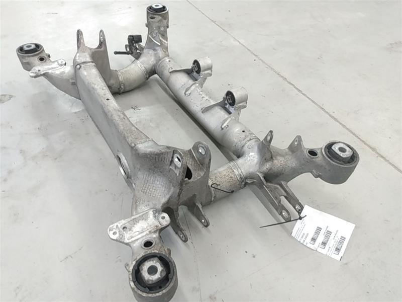 BMW 645Ci Rear Subframe Crossmember Support