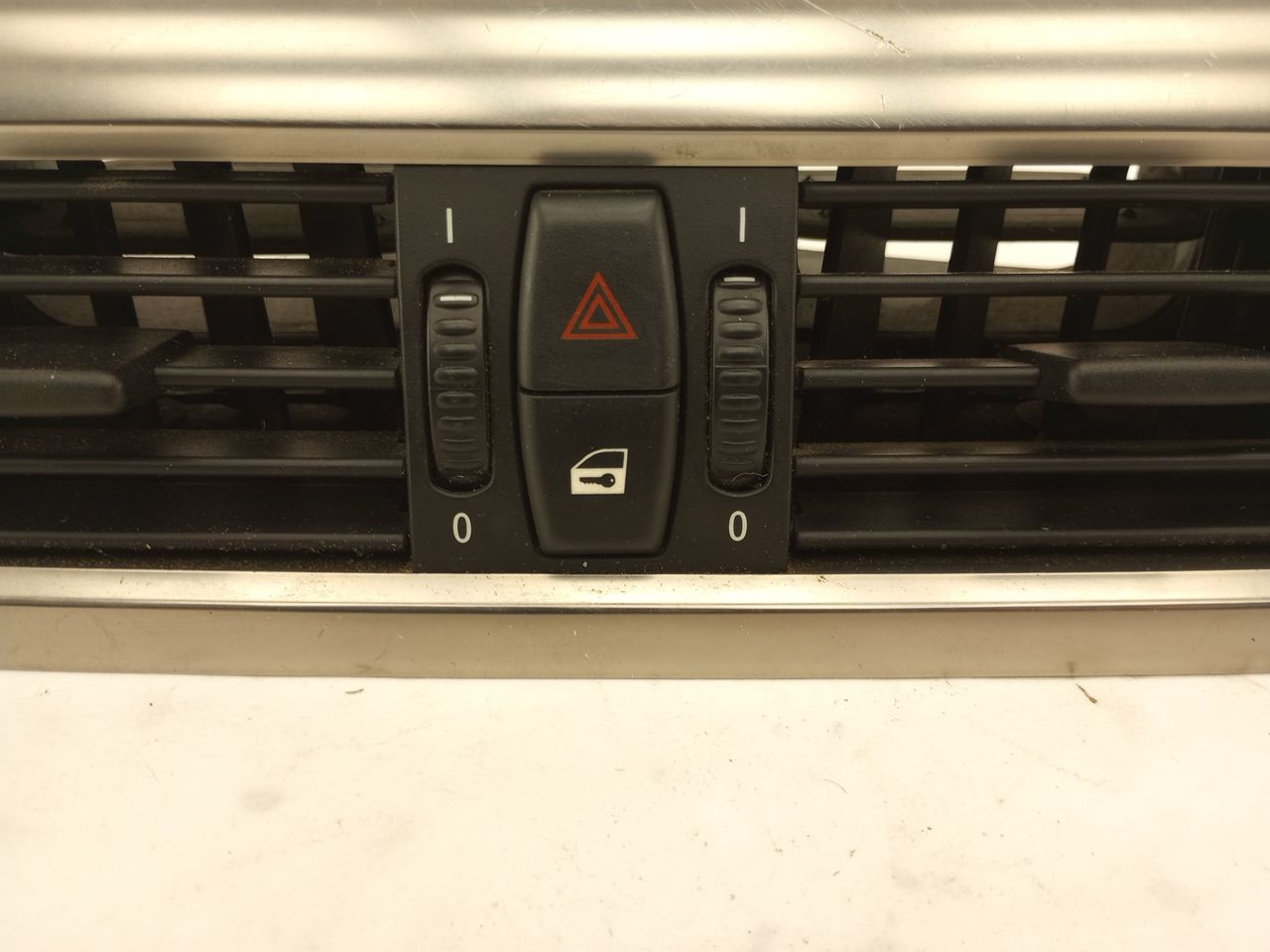 BMW 645CI Set Of Dash Air Vents