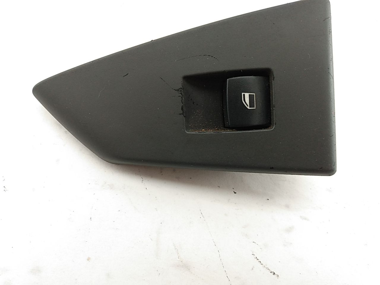 BMW 645Ci Front Right Door Window Switch - 0