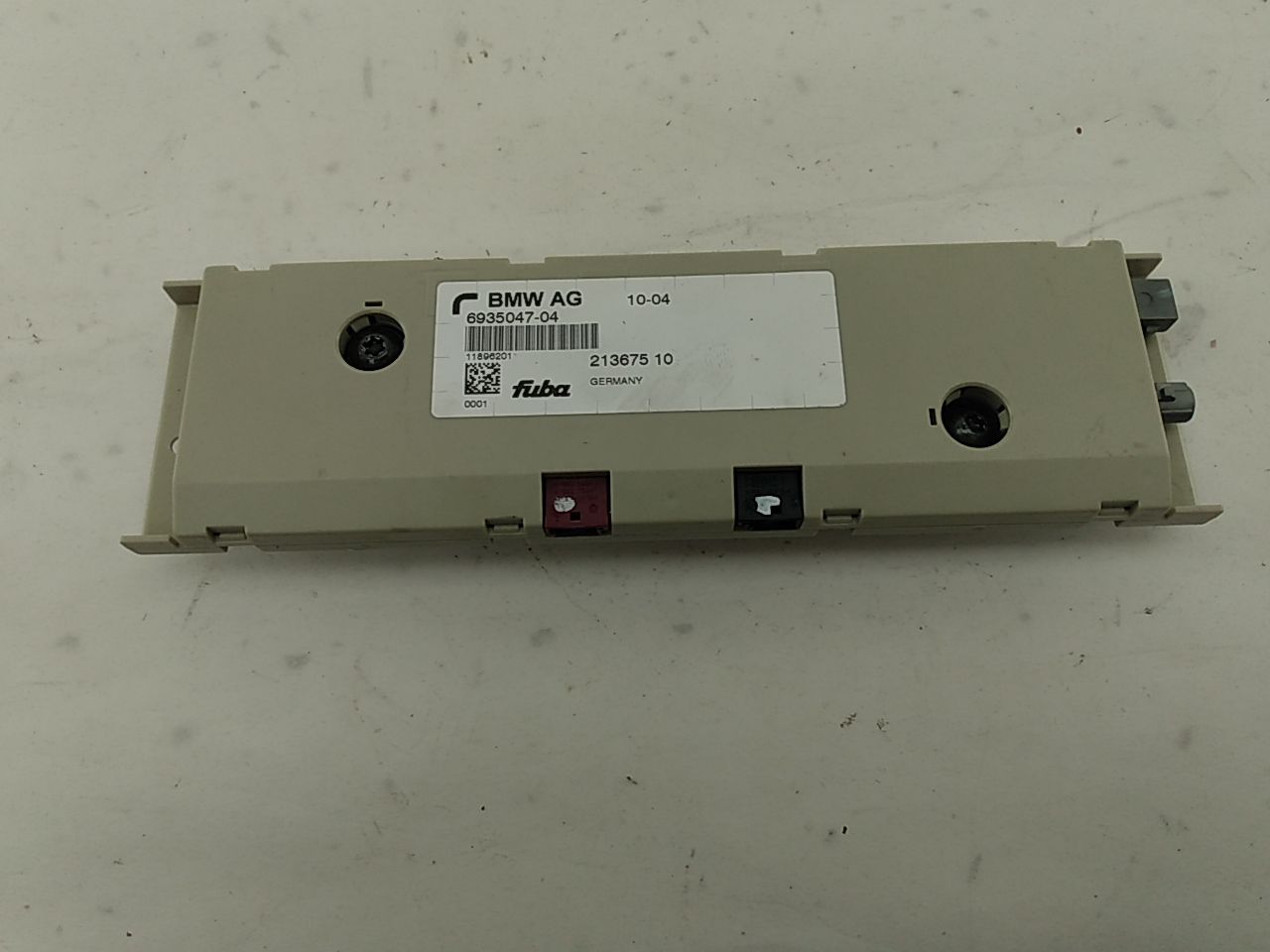 BMW 645Ci Trunk Antenna Amplifier