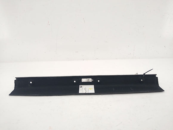 BMW 645Ci Rear Center Trunk Light Molding