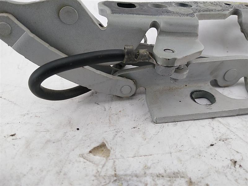 BMW 645Ci Hood Hinge Set