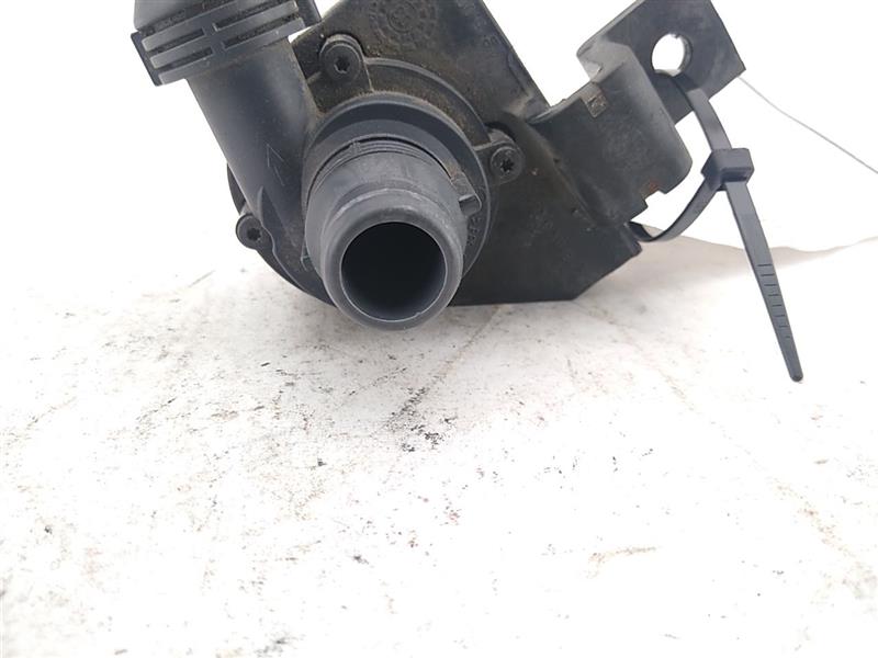 BMW 645Ci Auxiliary Water Pump