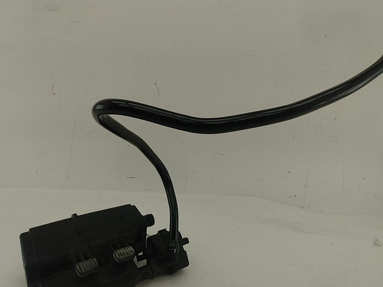 BMW 645Ci Charcoal Canister Assembly