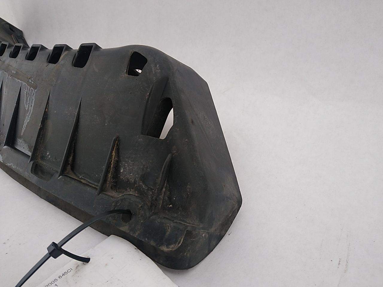 BMW 645Ci Rear Bumper Center Guide