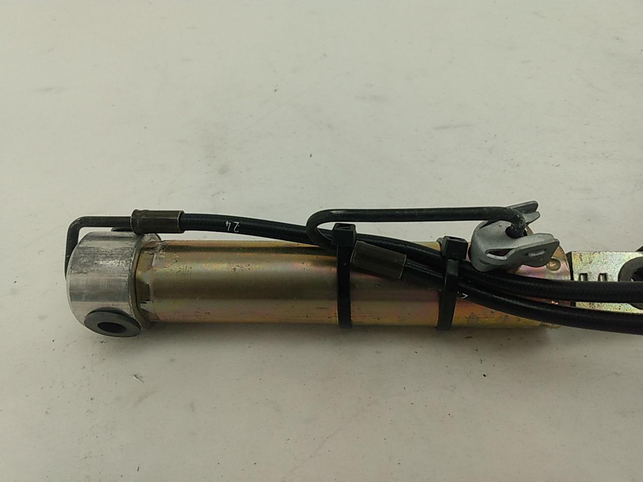 BMW 645Ci Rear Right Hydraulic Top Roof Cylinder