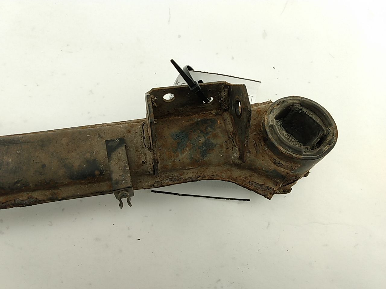 BMW 318i Rear Suspension Crossmember