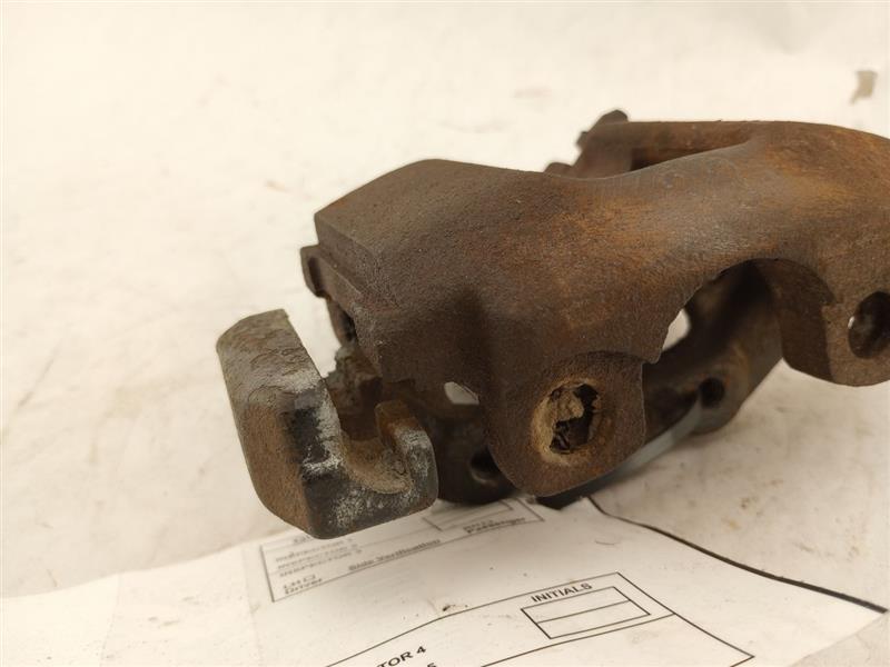 BMW 318i Rear Right Brake Caliper