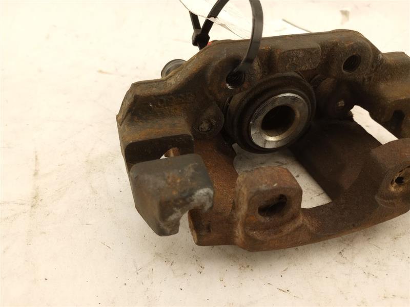 BMW 318i Rear Right Brake Caliper