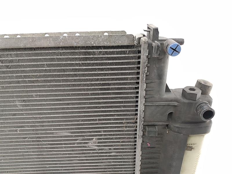 BMW 318i Radiator