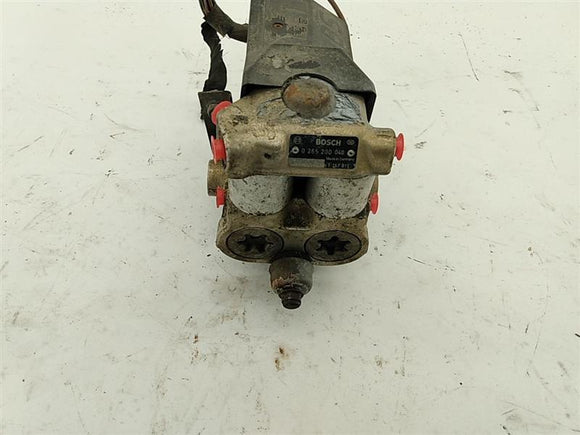 BMW 318i ABS Pump Assembly