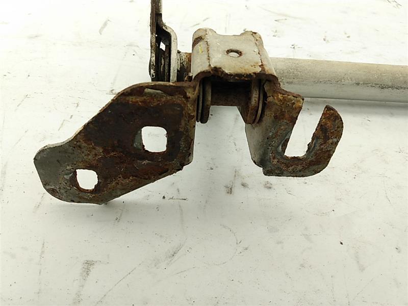 BMW 318i Hood Hinge