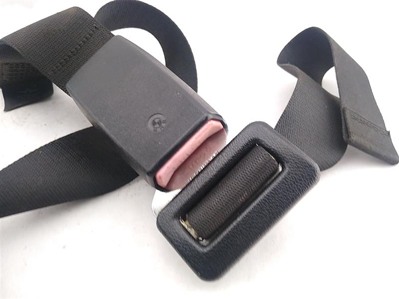 BMW 318i Rear Seat Belt Set