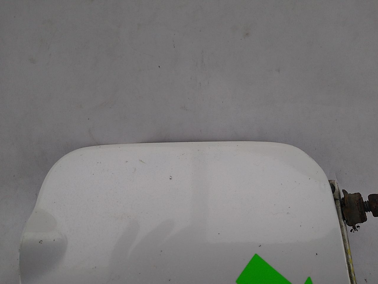 BMW 318i Fuel Filler Door