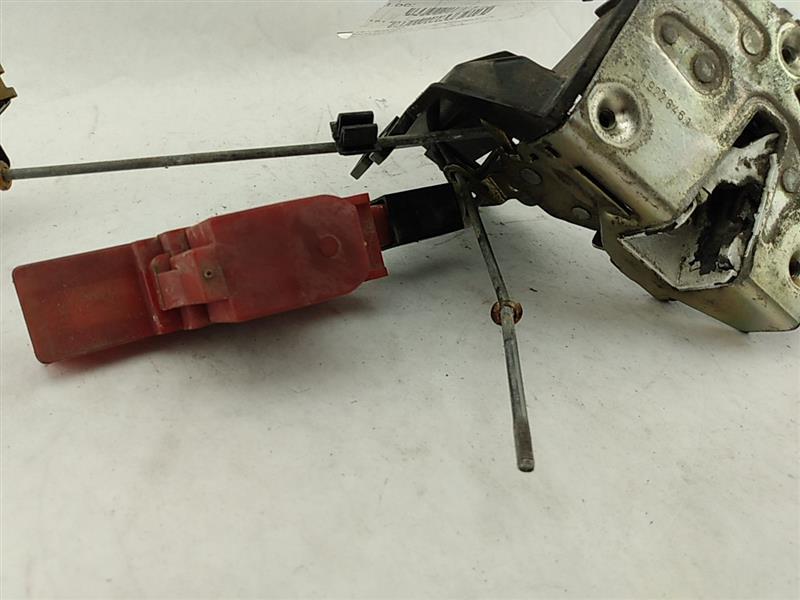 BMW 318i Front Right Door Latch Assembly