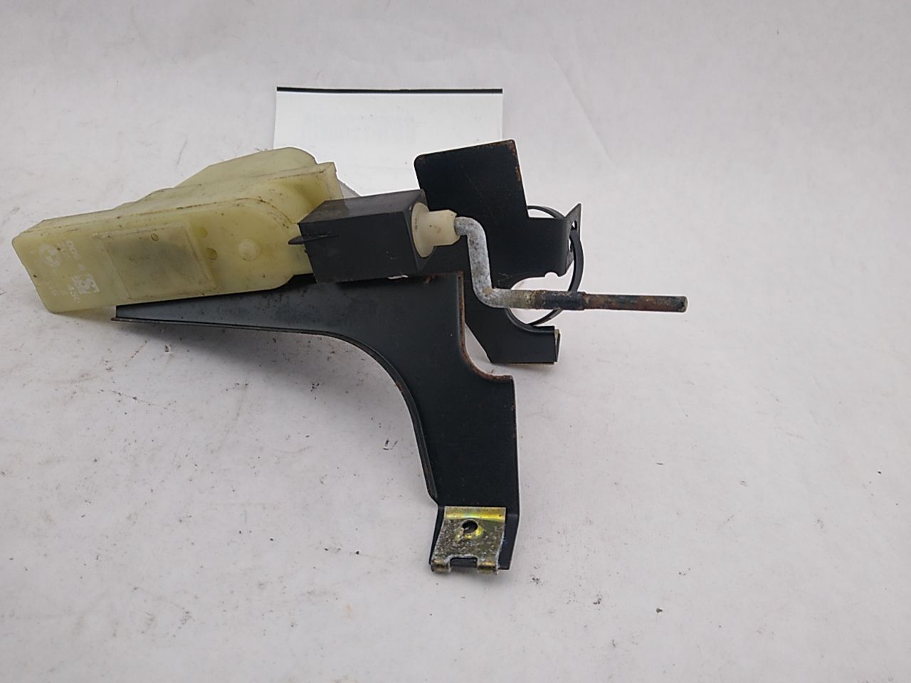 BMW 318i Trunk Lock Actuator