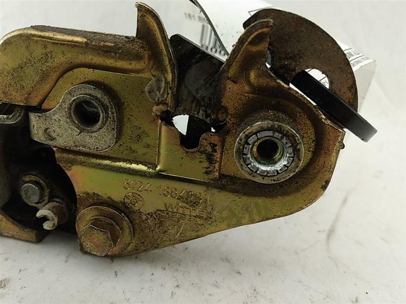 BMW 318i Trunk Lock/Latch