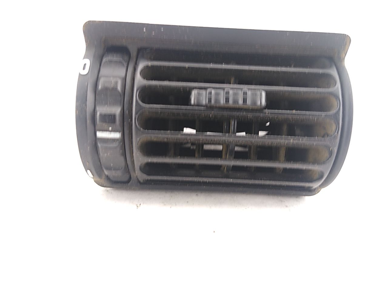 BMW 318i Dash Air Vent Set