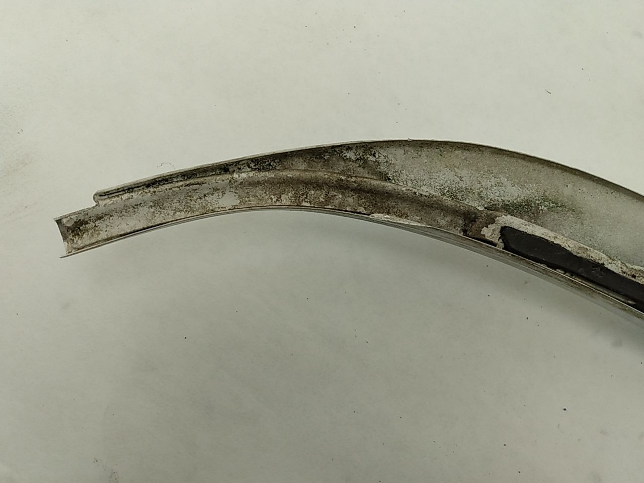 BMW 318i Rear Right Quarter Moulding