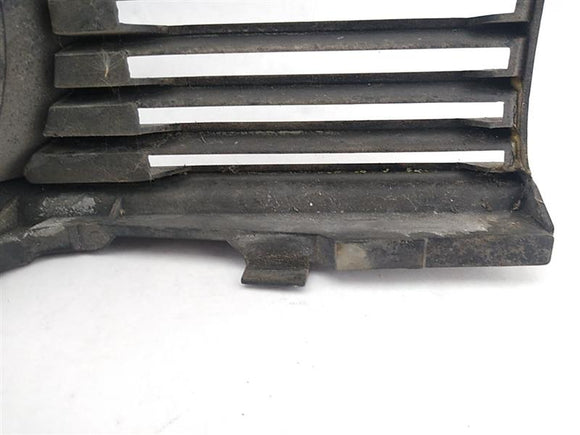 BMW 318i Front Right Grille