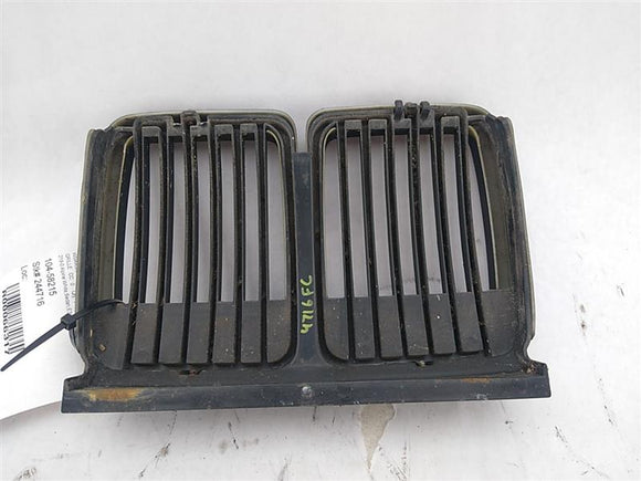 BMW 318i Front Center Grille