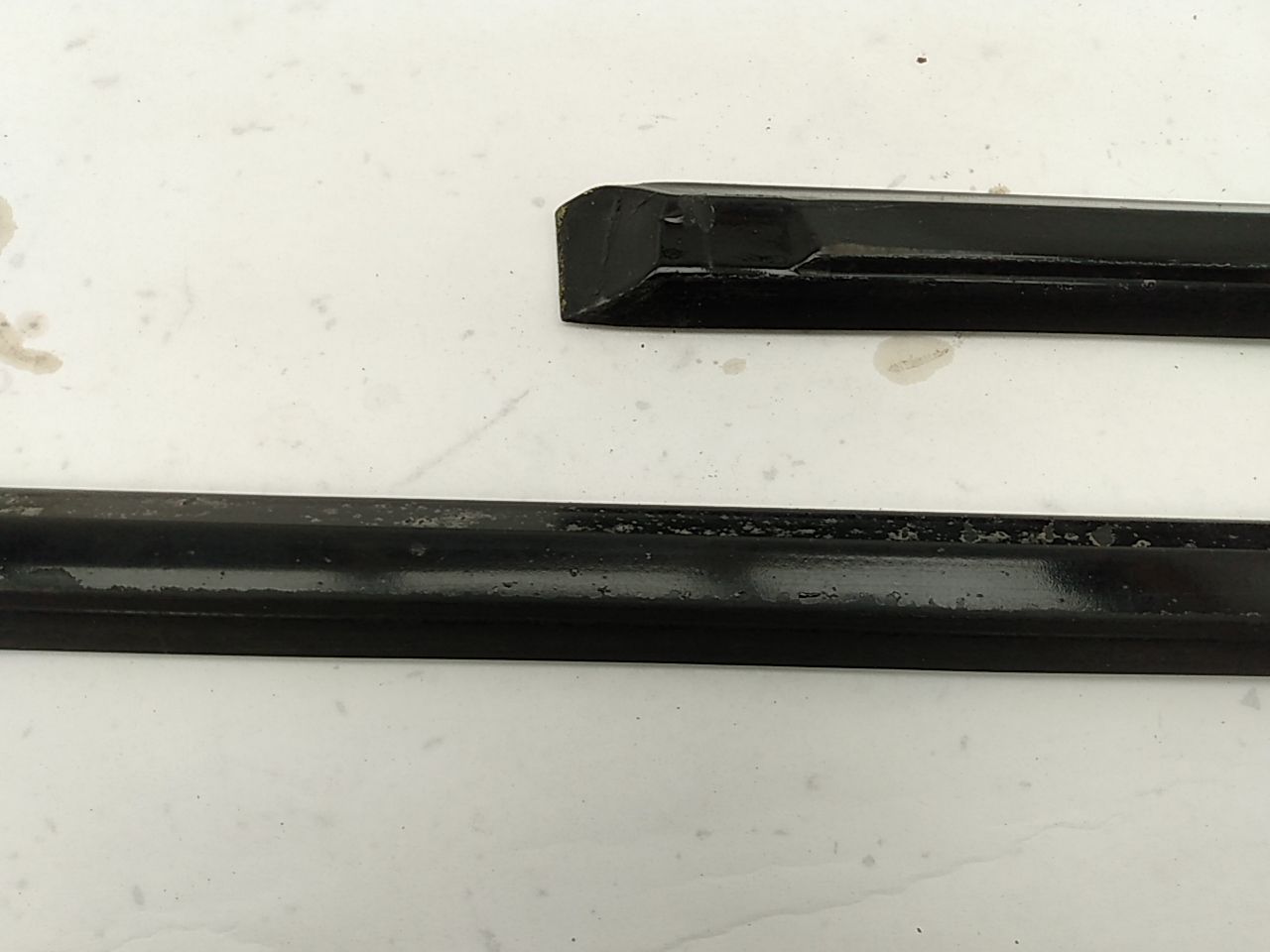 BMW 318i Front & Rear Door Moulding Set