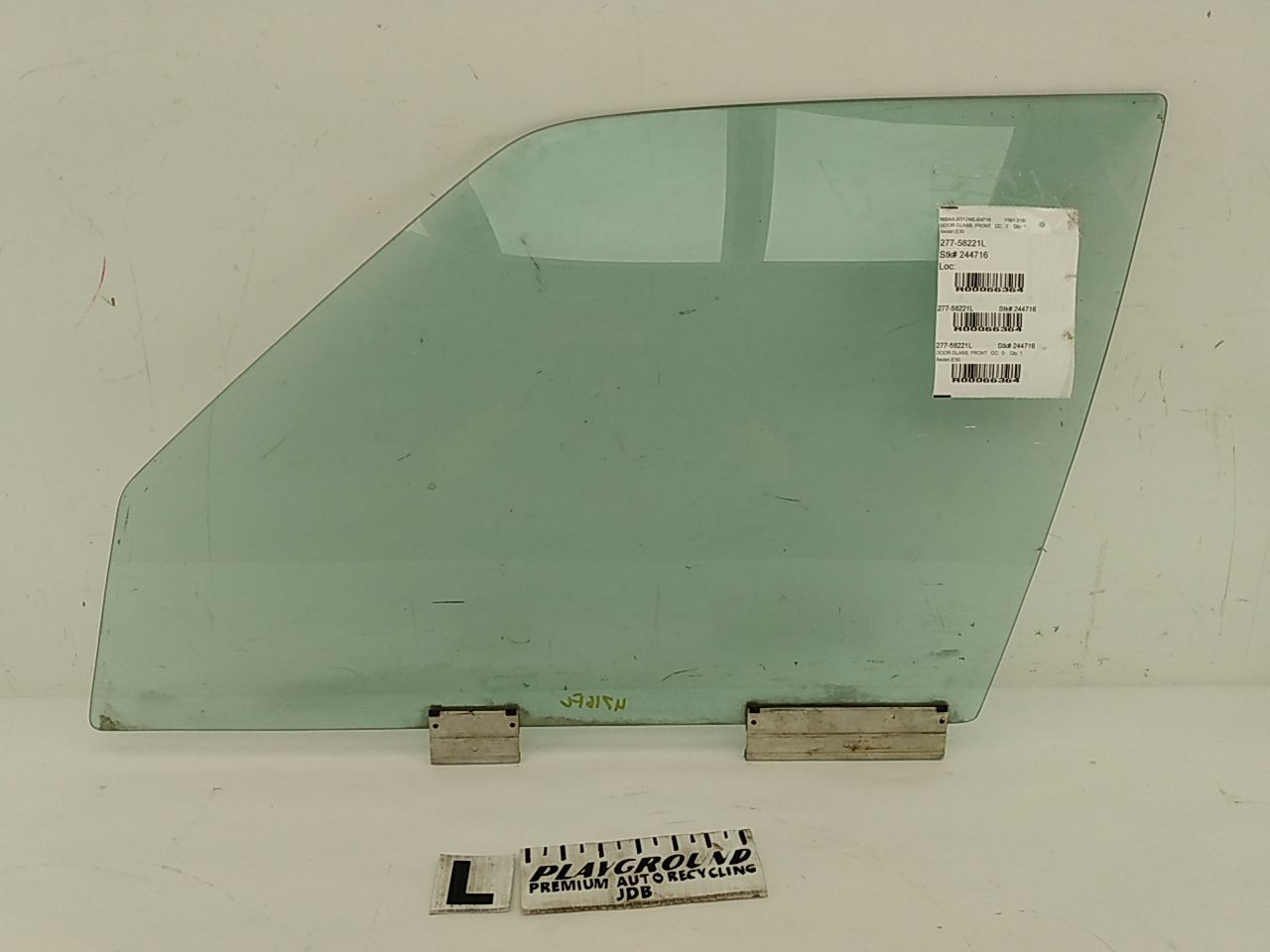 BMW 318i Front Left Door Glass