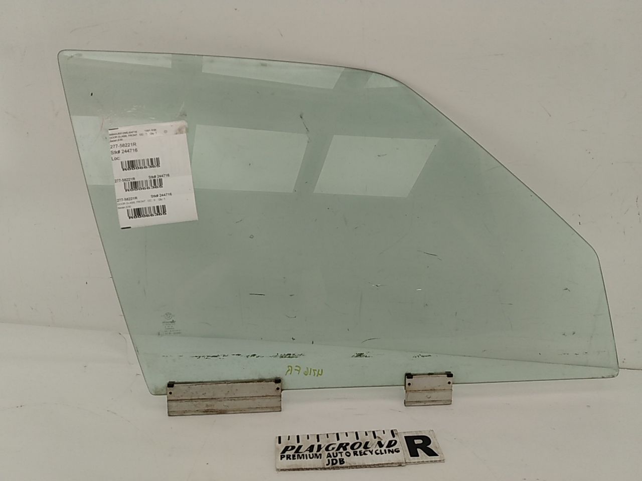 BMW 318i Front Right Door Glass