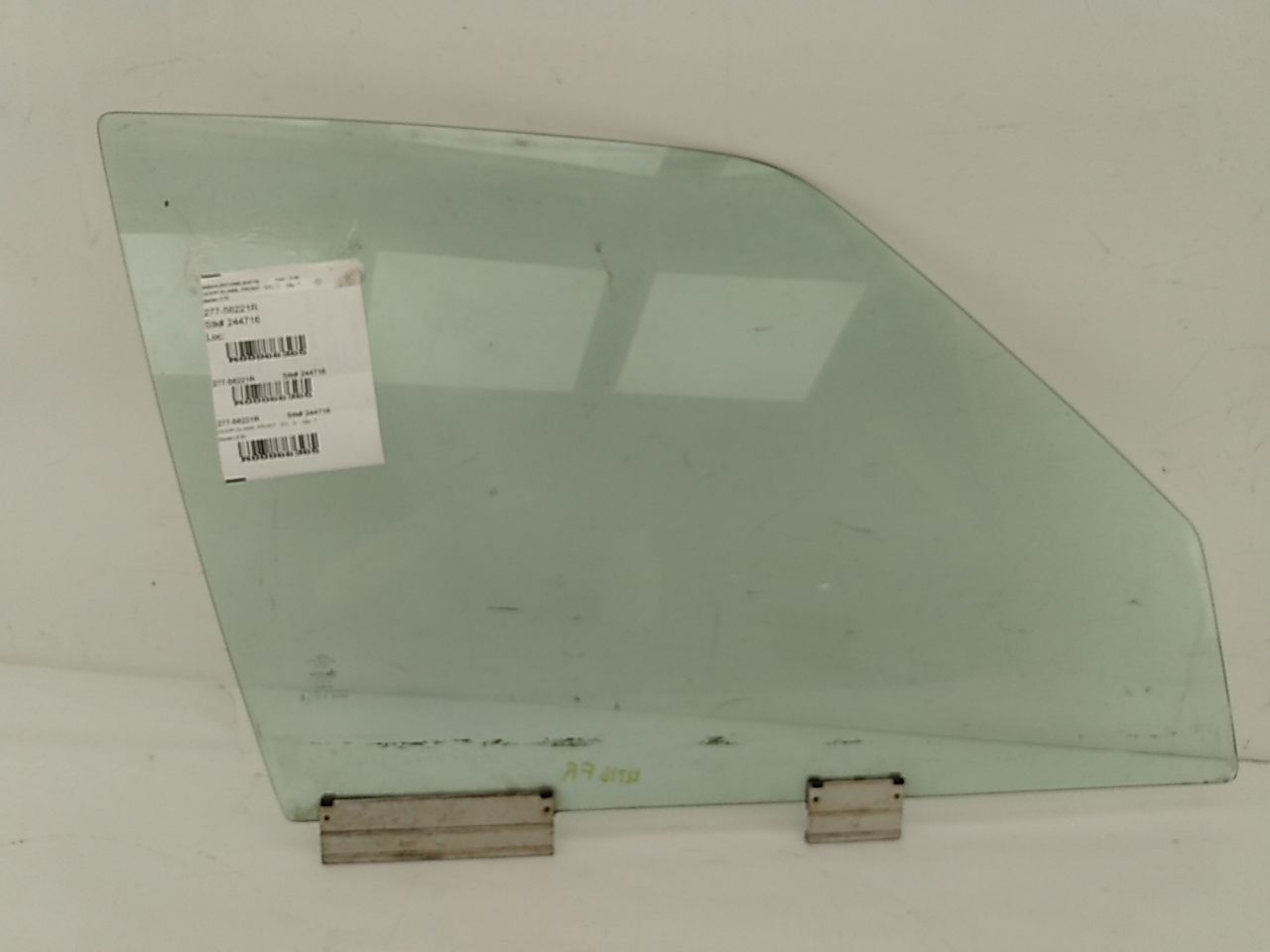 BMW 318i Front Right Door Glass - 0